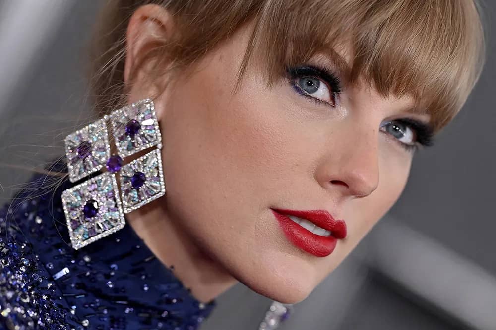 Taylor Swift Makeup