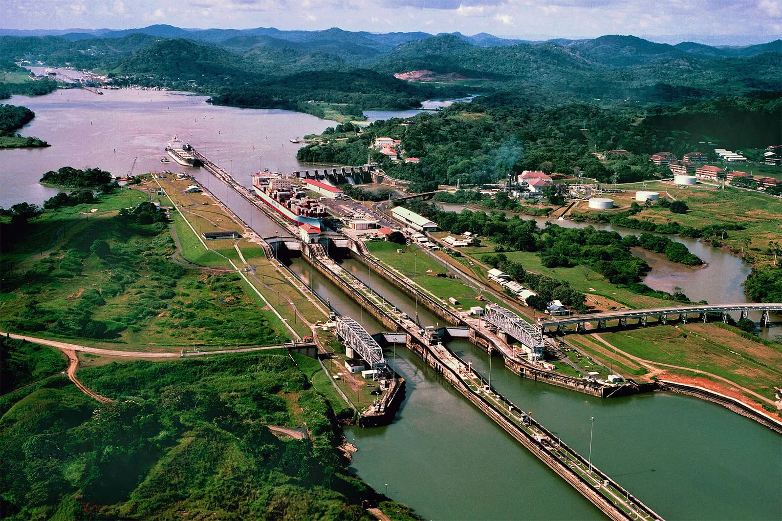 Lush rainforest scenery of Soberania National Park, a biodiverse area near the Panama Canal, popular for ecotourism activities.