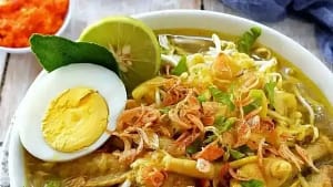 Soto Ayam Kuah Kuning: Resep Nostalgia & Tips Anti Gagal dari Dapur Gue