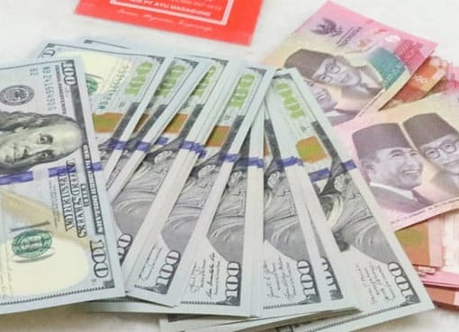 Rupiah Anjlok di 2025: Penyebab, Dampak, dan Cara Kita Bertahan Dari Krisis