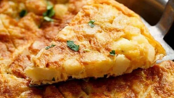 omelet-kentang-lezat-praktis-dan-mengenyangkan